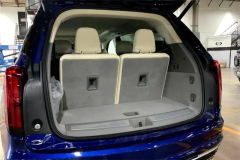 More photos of 2025 Cadillac XT6 Premium Luxury at Cable Dahmer Cadillac of Kansas City, MO