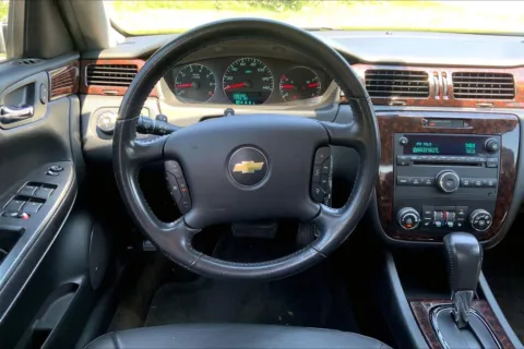 More photos of 2014 Chevrolet Impala Limited LTZ at Cable Dahmer Cadillac of Kansas City, MO