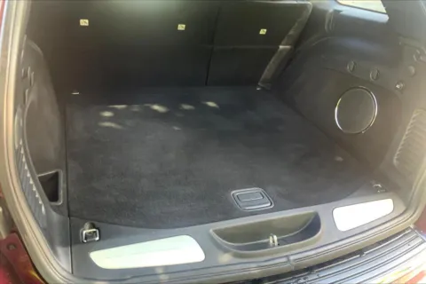 More photos of 2018 Jeep Grand Cherokee Overland at Cable Dahmer Cadillac of Kansas City, MO