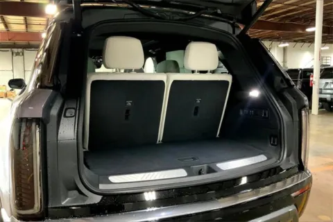 More photos of 2026 Cadillac VISTIQ Luxury at Cable Dahmer Cadillac of Kansas City, MO