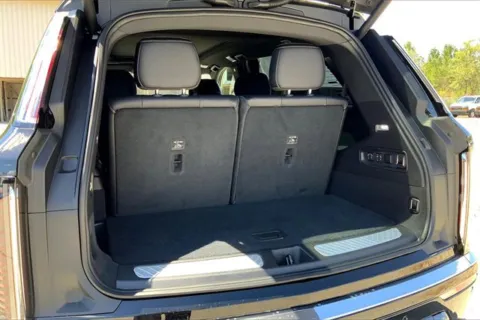 More photos of 2026 Cadillac VISTIQ Luxury at Cable Dahmer Cadillac of Kansas City, MO