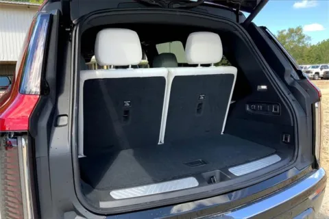 More photos of 2026 Cadillac VISTIQ Luxury at Cable Dahmer Cadillac of Kansas City, MO