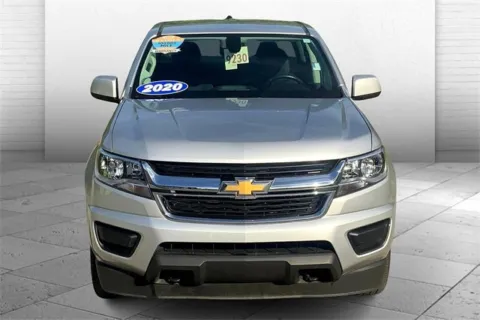 Photos of 2020 Chevrolet Colorado LT for sale in Kansas City, MO at Cable Dahmer Cadillac of Kansas City