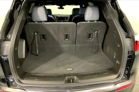 More photos of 2022 Buick Enclave Premium at Cable Dahmer Cadillac of Kansas City, MO