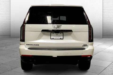 More photos of 2025 Cadillac Escalade 4WD Sport Platinum at Cable Dahmer Cadillac of Kansas City, MO