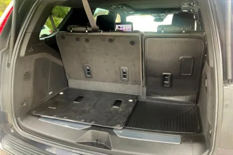 More photos of 2023 Cadillac Escalade Sport Platinum at Cable Dahmer Cadillac of Kansas City, MO