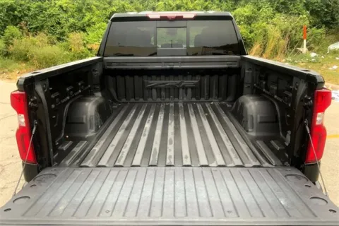 More photos of 2024 Chevrolet Silverado 1500 ZR2 at Cable Dahmer Cadillac of Kansas City, MO
