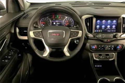 More photos of 2024 GMC Terrain SLT at Cable Dahmer Cadillac of Kansas City, MO