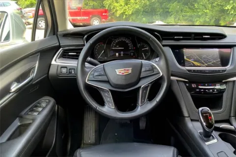 More photos of 2018 Cadillac XT5 Luxury FWD at Cable Dahmer Cadillac of Kansas City, MO