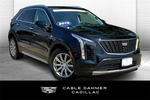 Black 2019 Cadillac XT4 FWD Premium Luxury for sale in Kansas City, MO