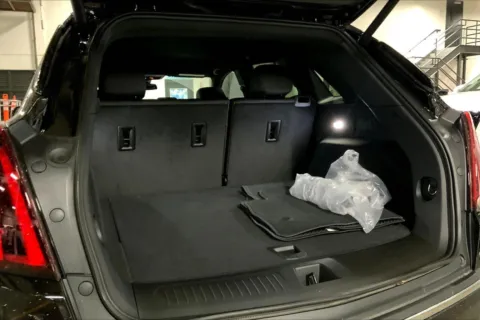 More photos of 2025 Cadillac XT5 Luxury at Cable Dahmer Cadillac of Kansas City, MO