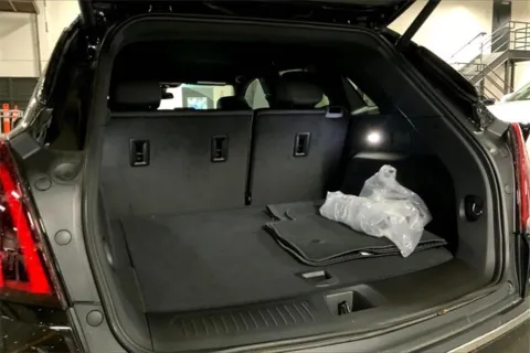 More photos of 2025 Cadillac XT5 Luxury at Cable Dahmer Cadillac of Kansas City, MO