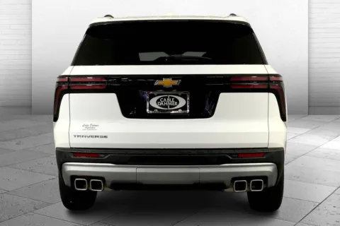 Another view of 2025 Chevrolet Traverse LT for sale in Kansas City, MO at Cable Dahmer Cadillac of Kansas City