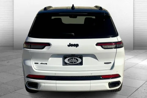 Another view of 2023 Jeep Grand Cherokee L Summit for sale in Kansas City, MO at Cable Dahmer Cadillac of Kansas City