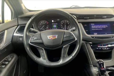 More photos of 2023 Cadillac XT5 Premium Luxury at Cable Dahmer Cadillac of Kansas City, MO