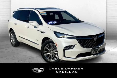 White 2023 Buick Enclave Avenir for sale in Kansas City, MO