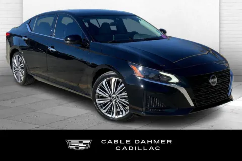 Black 2025 Nissan Altima SL for sale in Kansas City, MO
