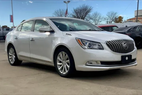 White 2015 Buick LaCrosse Leather for sale in Topeka, KS