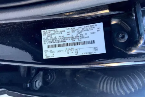 More photos of 2019 Ford Super Duty F-250 SRW LARIAT at Cable Dahmer of Topeka, KS