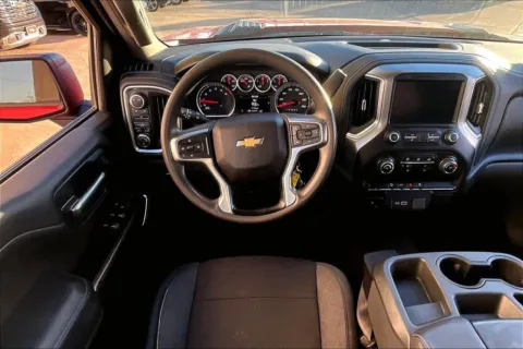 More photos of 2022 Chevrolet Silverado 2500 HD LT at Cable Dahmer of Topeka, KS