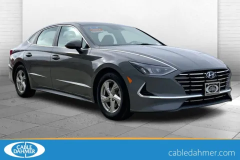 Gray 2021 Hyundai Sonata SE for sale in Topeka, KS
