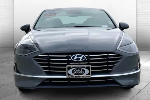 Photos of 2021 Hyundai Sonata SE for sale in Topeka, KS at Cable Dahmer of Topeka
