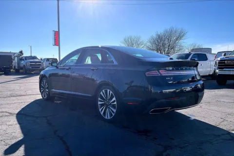More photos of 2020 Lincoln MKZ Reserve at Cable Dahmer of Topeka, KS