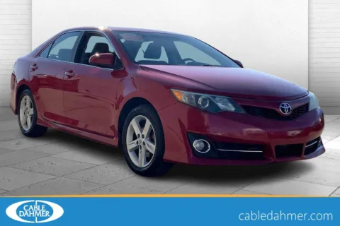 Red 2014 Toyota Camry L for sale in Topeka, KS