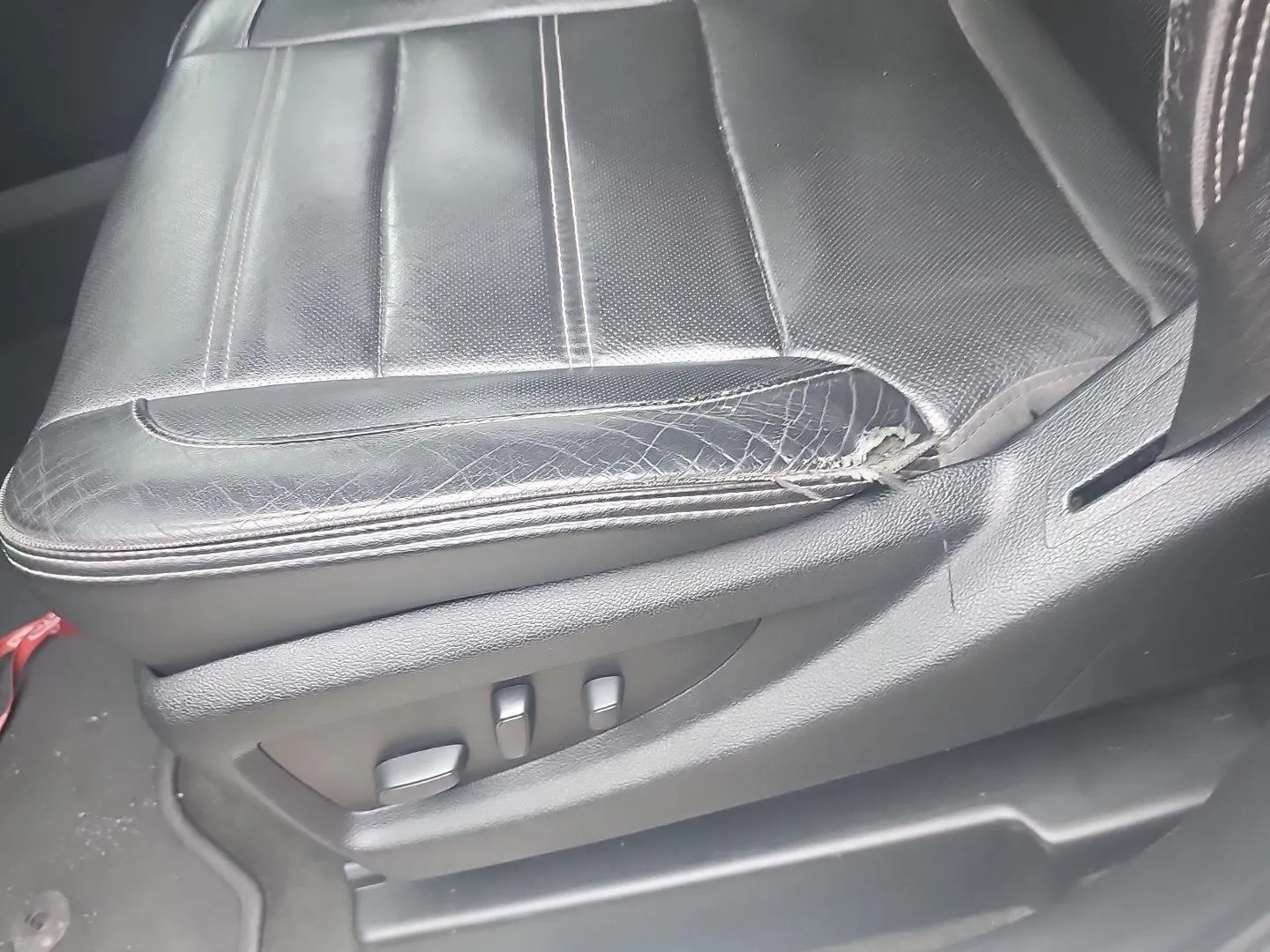 Used 2017 GMC Sierra 2500 Denali HD Denali with VIN 1GT12UEY2HF208958 for sale in Kansas City