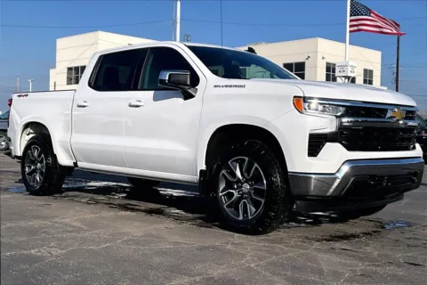 White 2024 Chevrolet Silverado 1500 LT (2FL) for sale in Topeka, KS