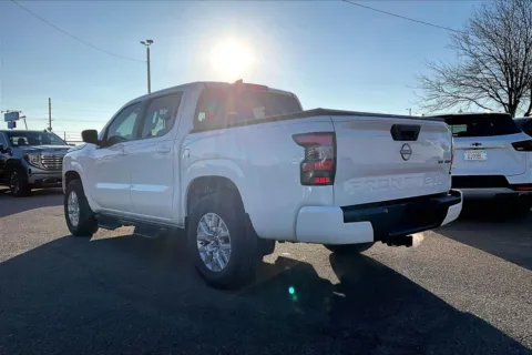 More photos of 2024 Nissan Frontier SV at Cable Dahmer of Topeka, KS