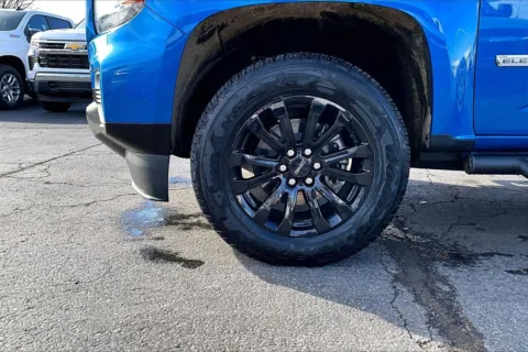 Photos of 2022 GMC Canyon Elevation for sale in Topeka, KS at Cable Dahmer of Topeka