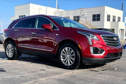 Red 2017 Cadillac XT5 Luxury AWD for sale in Topeka, KS