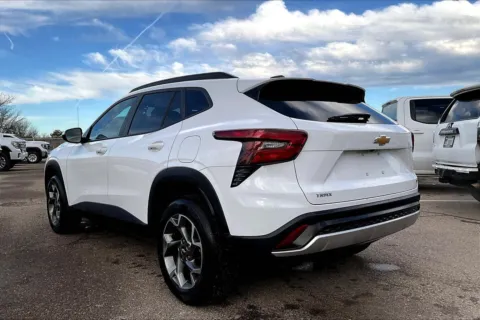 More photos of 2025 Chevrolet Trax LT at Cable Dahmer of Topeka, KS