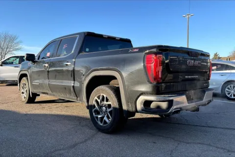 More photos of 2022 GMC Sierra 1500 SLT at Cable Dahmer of Topeka, KS