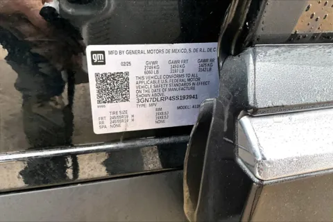 More photos of 2025 Chevrolet Equinox EV LT at Cable Dahmer of Topeka, KS