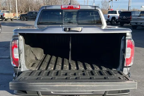 More photos of 2022 GMC Canyon AT4 - Cloth at Cable Dahmer of Topeka, KS