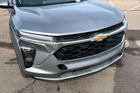 Another view of 2025 Chevrolet Trax LT for sale in Topeka, KS at Cable Dahmer of Topeka