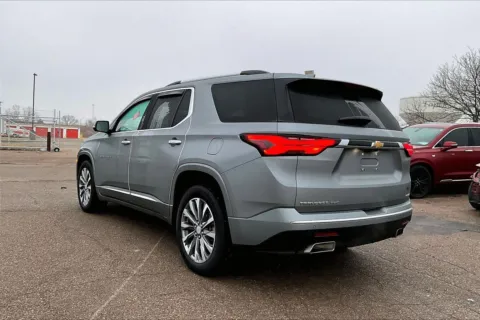 More photos of 2023 Chevrolet Traverse Premier at Cable Dahmer of Topeka, KS