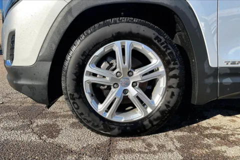 Photos of 2020 GMC Terrain SLE for sale in Topeka, KS at Cable Dahmer of Topeka