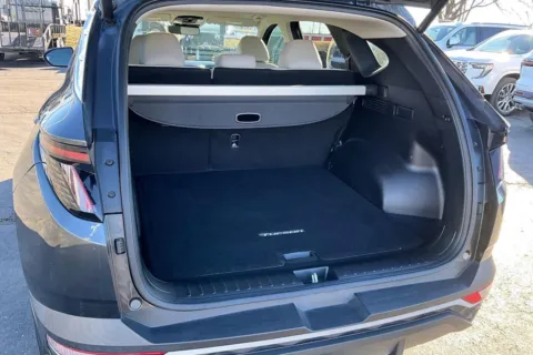 More photos of 2023 Hyundai Tucson SEL at Cable Dahmer of Topeka, KS