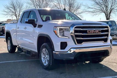 White 2022 GMC Sierra 1500 Limited SLE for sale in Topeka, KS
