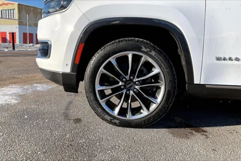 Photos of 2022 Jeep Wagoneer Series III for sale in Topeka, KS at Cable Dahmer of Topeka