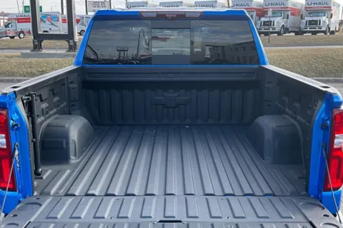 More photos of 2025 Chevrolet Silverado 1500 ZR2 at Cable Dahmer of Topeka, KS