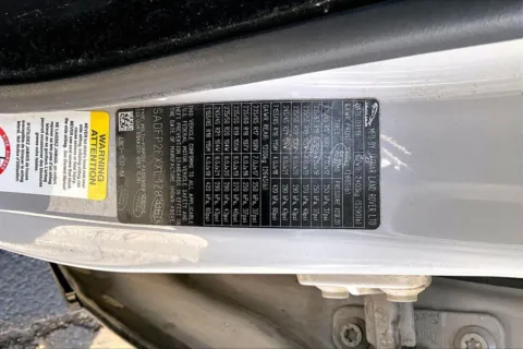 More photos of 2020 Jaguar E-PACE SE at Cable Dahmer of Topeka, KS