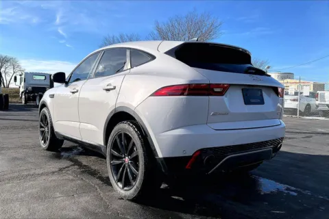 More photos of 2020 Jaguar E-PACE SE at Cable Dahmer of Topeka, KS