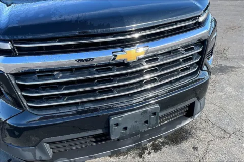 Another view of 2024 Chevrolet Traverse LT for sale in Topeka, KS at Cable Dahmer of Topeka