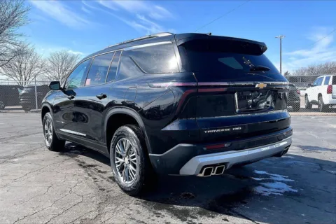 More photos of 2024 Chevrolet Traverse LT at Cable Dahmer of Topeka, KS