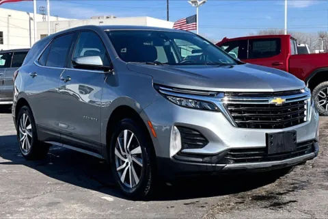 Gray 2023 Chevrolet Equinox LT for sale in Topeka, KS