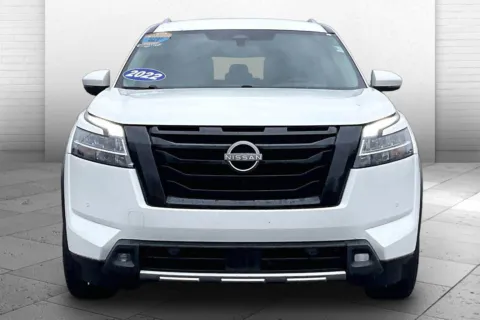 Photos of 2022 Nissan Pathfinder SL for sale in Topeka, KS at Cable Dahmer of Topeka